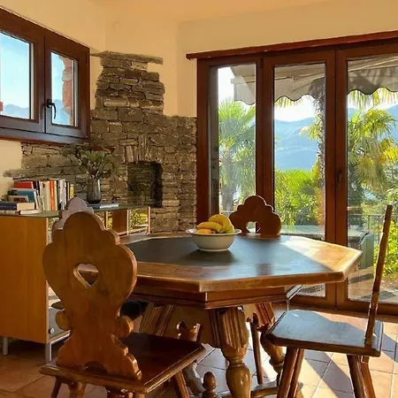 Sonnige Gartenwohnung Mit Pool Und Panoramasicht * Brissago