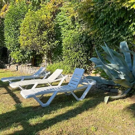 Sonnige Gartenwohnung Mit Pool Und Panoramasicht Hébergement de vacances Brissago