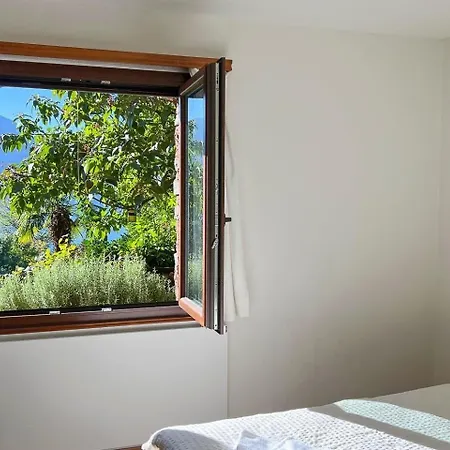 Sonnige Gartenwohnung Mit Pool Und Panoramasicht *